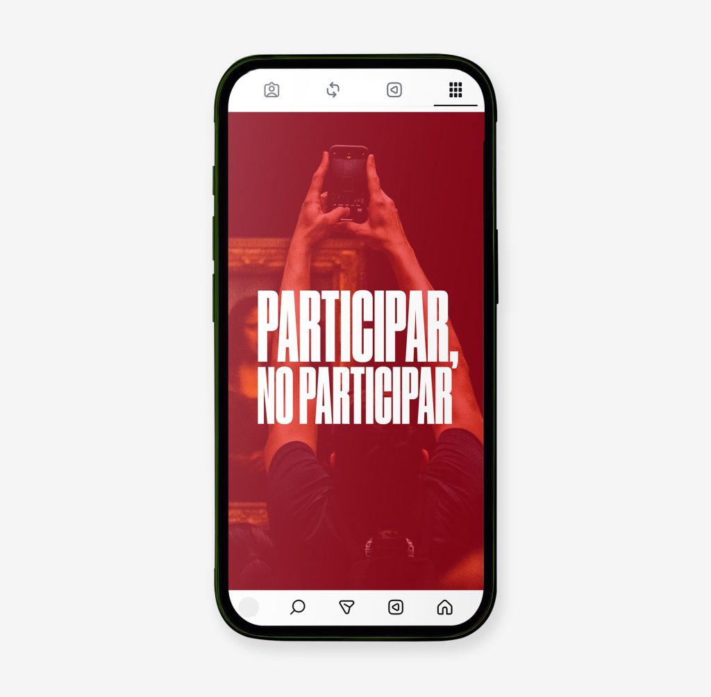 Mòbil amb una publicació d'Instagram